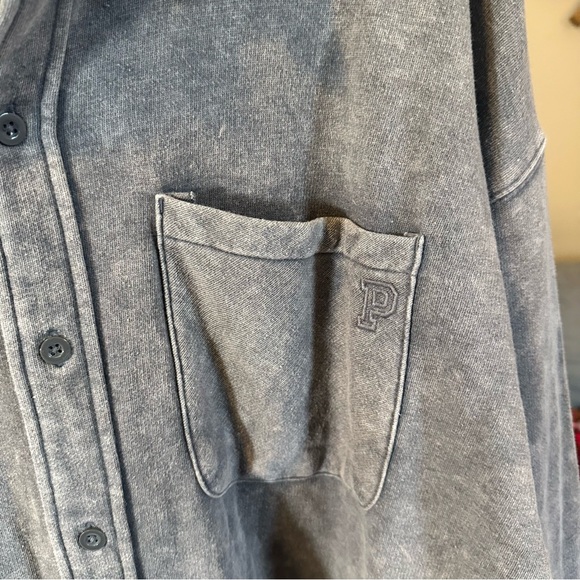 PINK Victoria's Secret Oversized Gray Button-Up Shacket Shirt size XL NWT - Picture 3 of 4